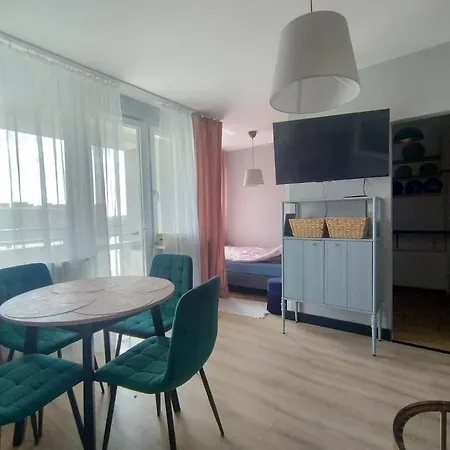 The 10th Floor In The Center Of *